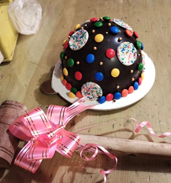 Gems Chocolate Pinata Cake 750gms - Image 2