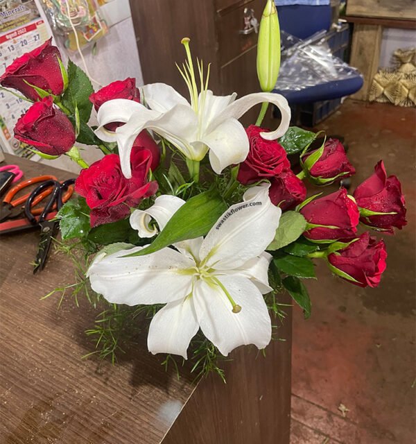 Lille's & Roses Arrangement In Square Glass Vase - Image 2