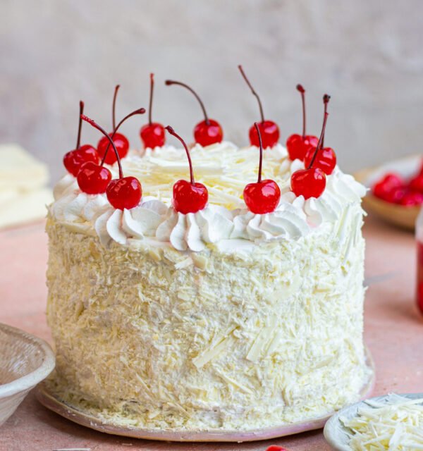 White Forest Cherry Cake 500 gms