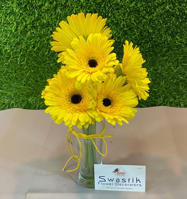 6 Yellow Gerbera in Vase - Image 2