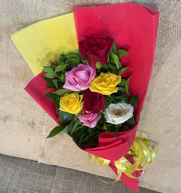 Colourful roses bouquet - Image 2