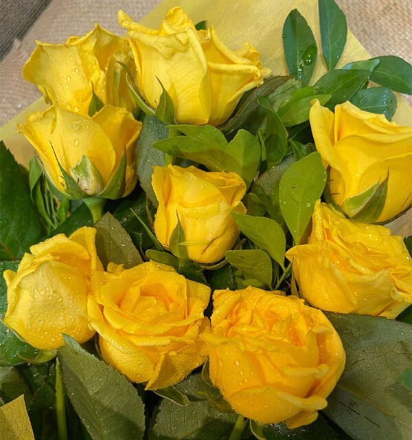 Sun Shining Yellow Roses bouquet - Image 4