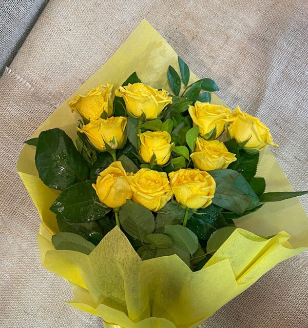 Sun Shining Yellow Roses bouquet - Image 3