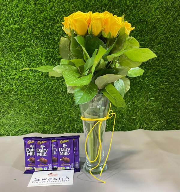 Yellow Roses in Vase with DairyMilk 5pcs