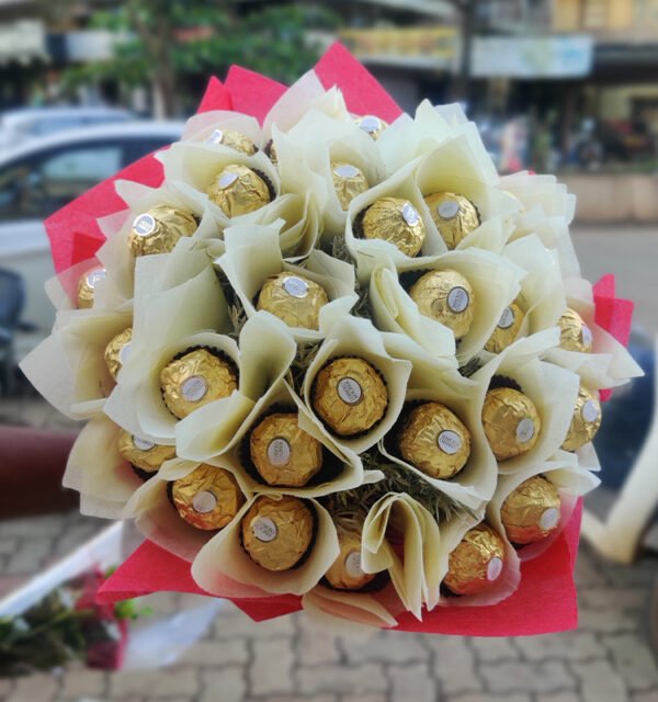 24 pcs Rocher Romance